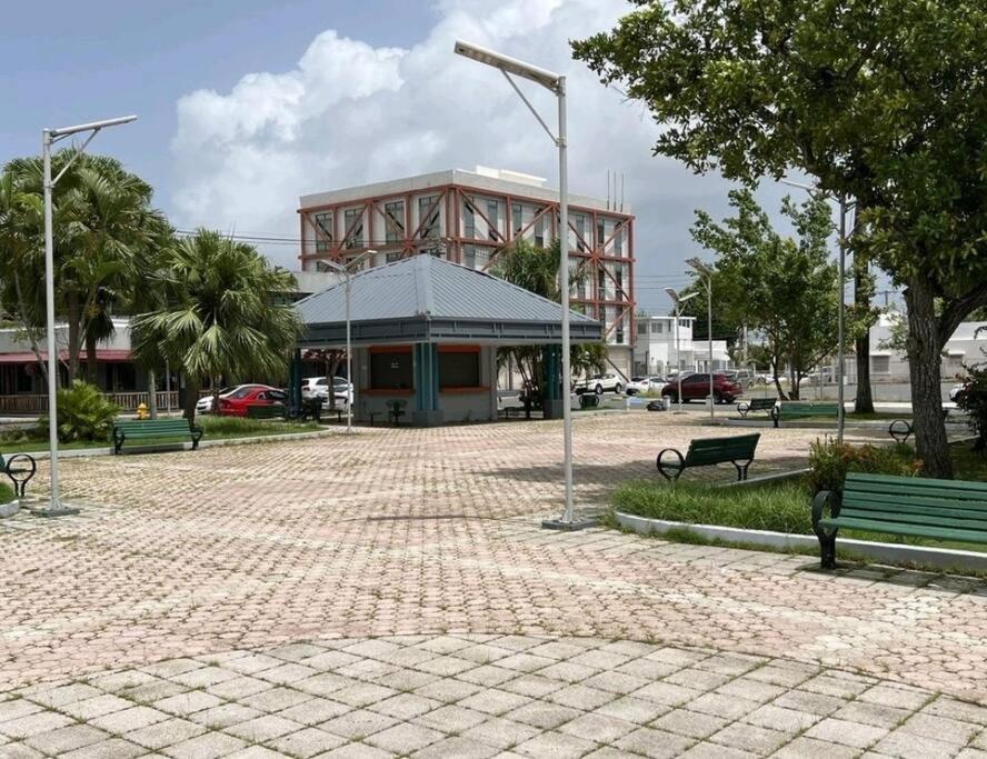 Urban Lodgings One @ Roosevelt 457 San Juan Bagian luar foto